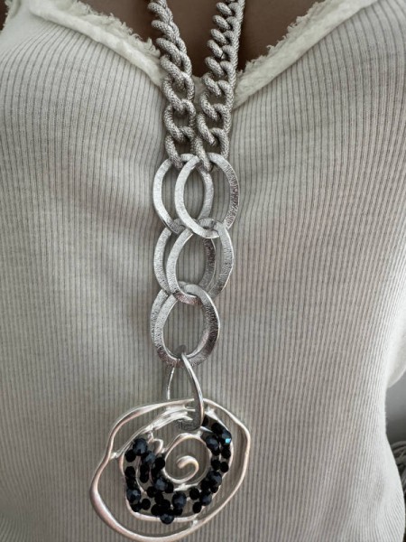 Gliederkette Halskette Kette abstrakter Anhänger Schmuck silberfarben schwarz