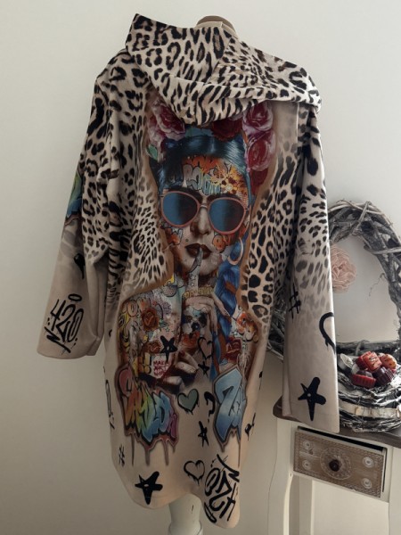 Cooler Kapuzen Mantel 40-44 Made in Italy ausgefallener Graffiti Print Neue Kollektion