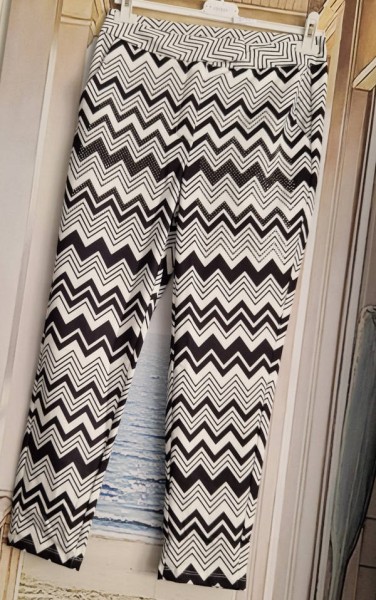 Hose MISSY S 36 stretchig weiss schwarz Zickzackmuster Neu Glitzer